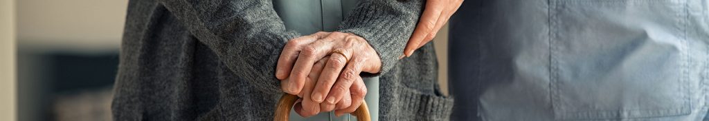 diferencia entre gerocultor y auxiliar