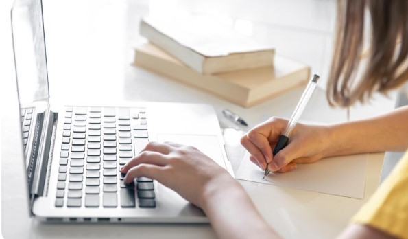 ¿Cuál es la diferencia entre créditos CFC y ECTS?